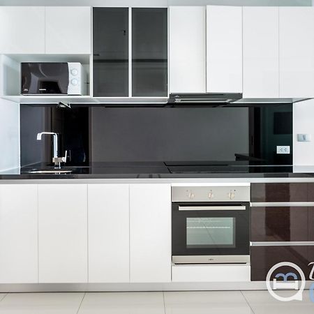Stunning Sea View Condo On The Beach - Monthly Stay パッタヤー エクステリア 写真