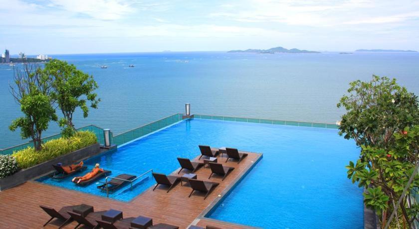 Stunning Sea View Condo On The Beach - Monthly Stay パッタヤー エクステリア 写真