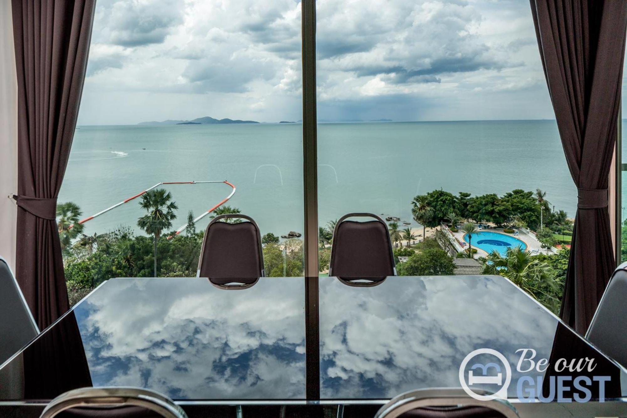 Stunning Sea View Condo On The Beach - Monthly Stay パッタヤー エクステリア 写真